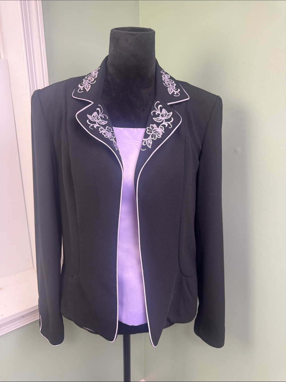 Sag Harbor 2 piece camisole with black  Blazer 8